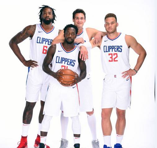 赞助分层与 赞助分层与